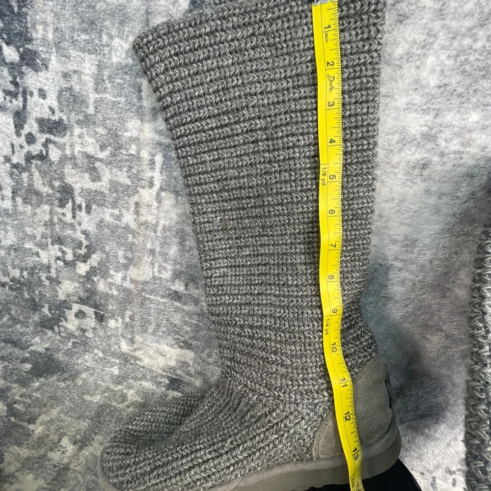 UGG Womens 5.5 Cardy Boots Grey Knit Wool Button Detail Fabric